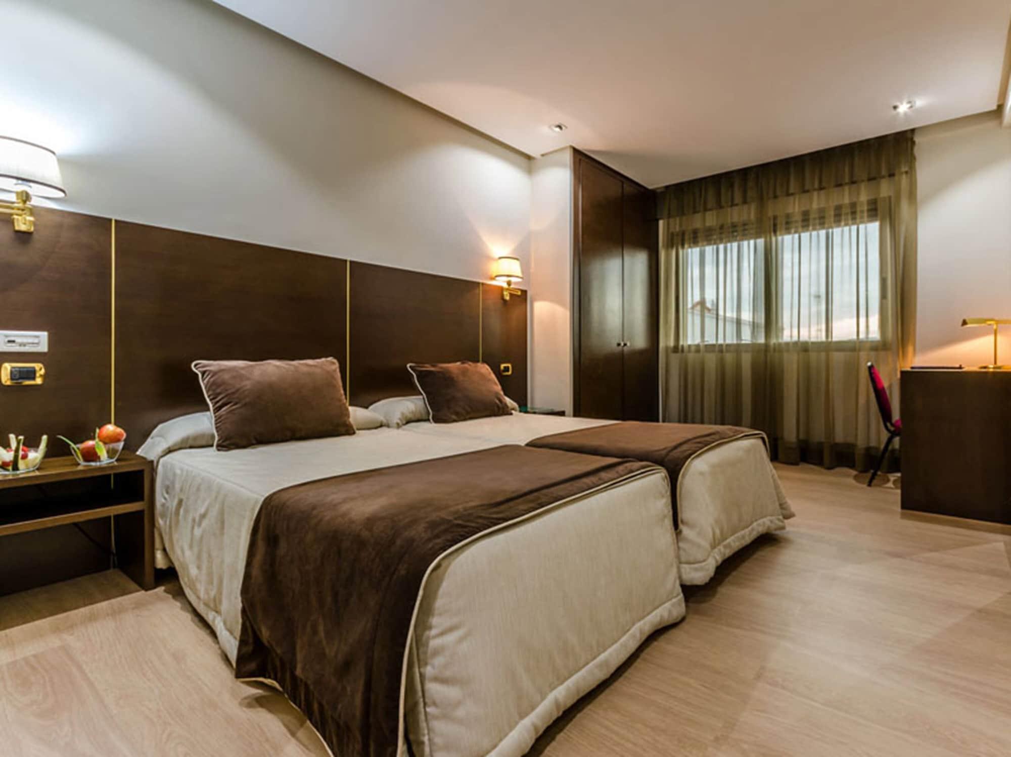 אורנסה Hotel Princess מראה חיצוני תמונה