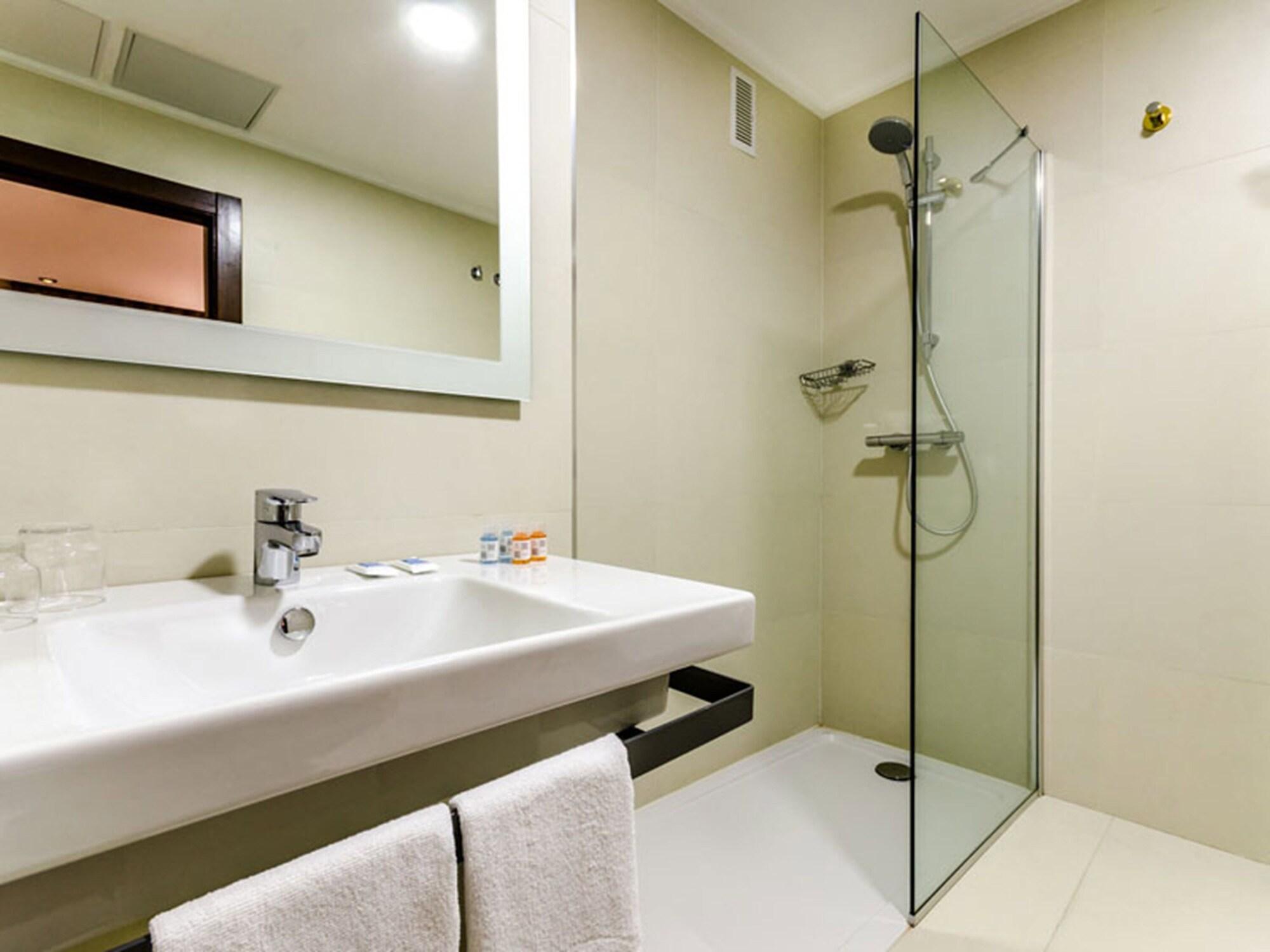 אורנסה Hotel Princess מראה חיצוני תמונה