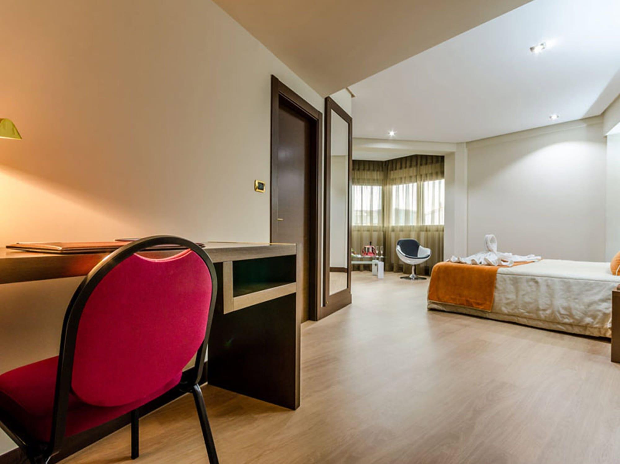 אורנסה Hotel Princess מראה חיצוני תמונה