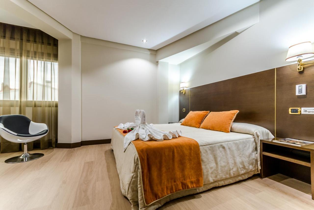 אורנסה Hotel Princess מראה חיצוני תמונה