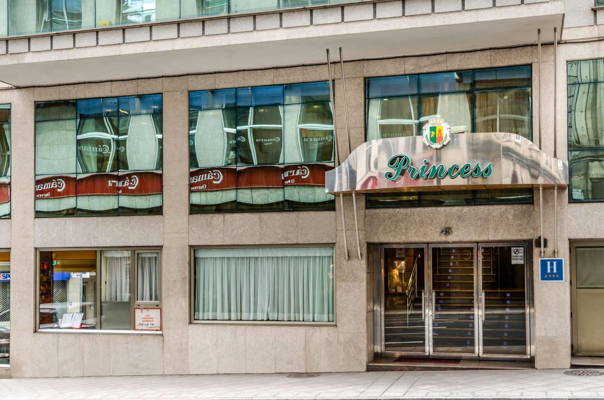 אורנסה Hotel Princess מראה חיצוני תמונה