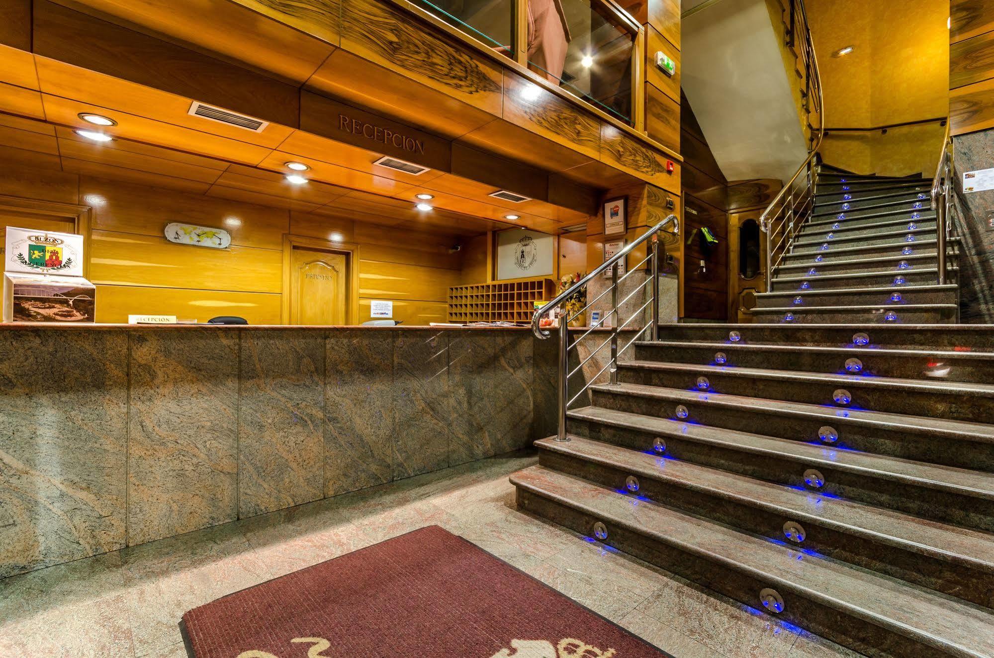 אורנסה Hotel Princess מראה חיצוני תמונה
