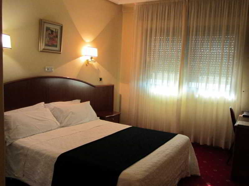 אורנסה Hotel Princess מראה חיצוני תמונה