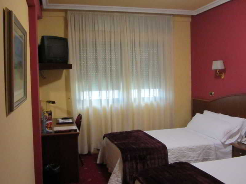 אורנסה Hotel Princess מראה חיצוני תמונה