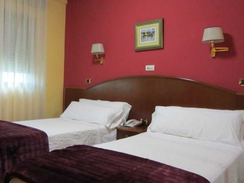 אורנסה Hotel Princess מראה חיצוני תמונה